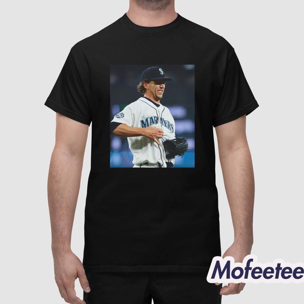Mariners Catch Ball in Shirt 1